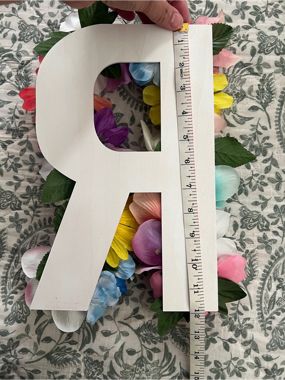 12” Wall Decor, Letter R - Picture 3 of 3